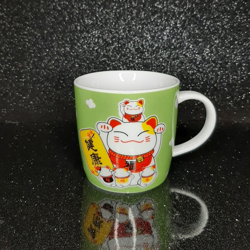 Maneki-neko Ceramic Mug.